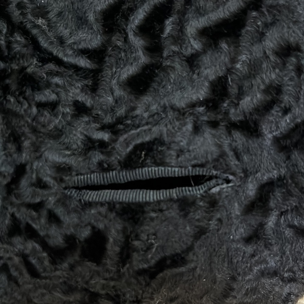 Vintage lambs fur coat with fur collar from Maple Furriers in Oak Park Illinois. - Picture 11 of 11